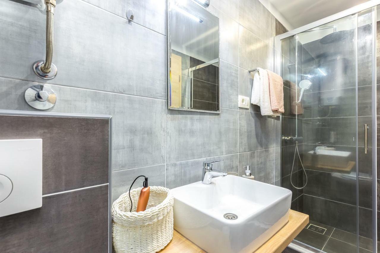 Apartments In The City Rijeka Luaran gambar